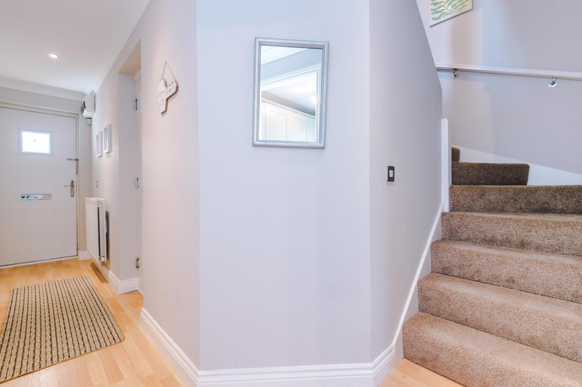 Cravenwood House Villa Manchester Exterior photo
