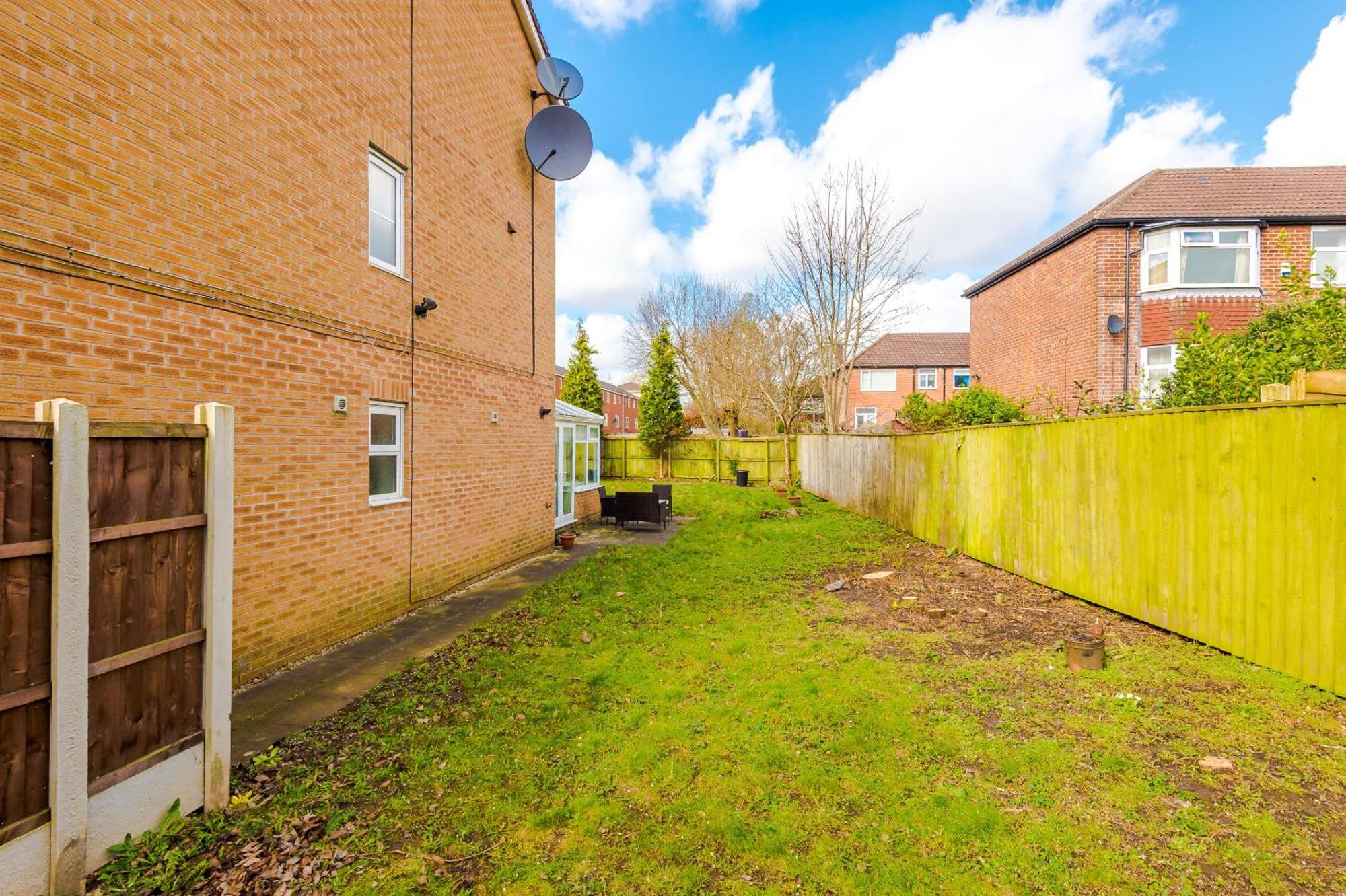 Cravenwood House Villa Manchester Exterior photo